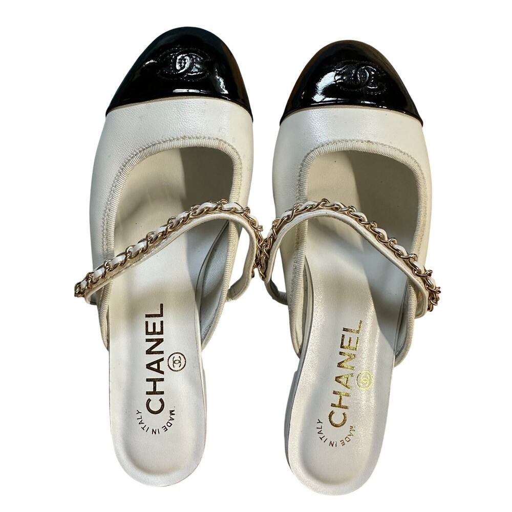 Authentic Chanel Mary Jane Captoe Flats Size 38C